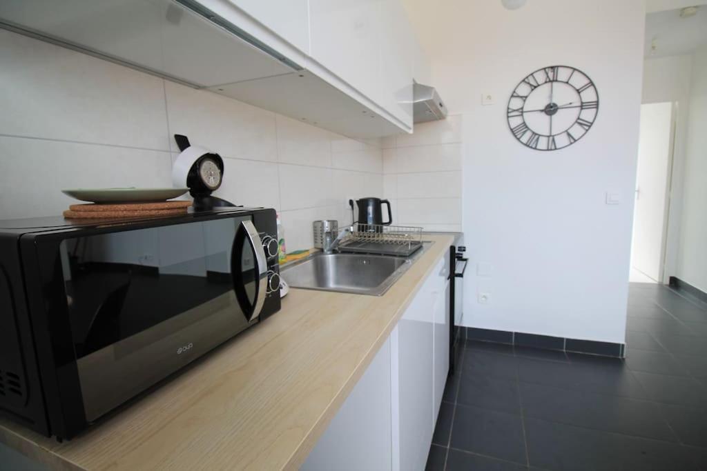 Escale-Marne Fr - 102 - Free Parking - Free Luggage Storage - All Equipped - Linen Included - Washing Machine - 10Mn Walk Metro 8 - Rer A - Panoramic View - From 1 To 4 Guests Maisons-Alfort Ngoại thất bức ảnh