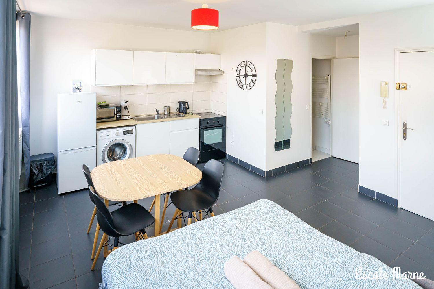 Escale-Marne Fr - 102 - Free Parking - Free Luggage Storage - All Equipped - Linen Included - Washing Machine - 10Mn Walk Metro 8 - Rer A - Panoramic View - From 1 To 4 Guests Maisons-Alfort Ngoại thất bức ảnh