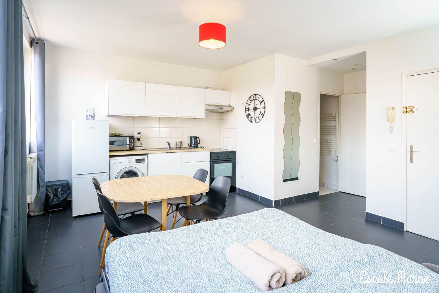 Escale-Marne Fr - 102 - Free Parking - Free Luggage Storage - All Equipped - Linen Included - Washing Machine - 10Mn Walk Metro 8 - Rer A - Panoramic View - From 1 To 4 Guests Maisons-Alfort Ngoại thất bức ảnh
